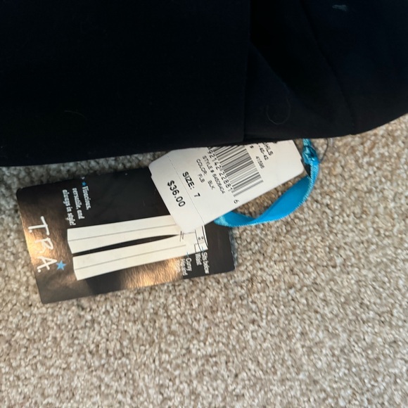 Bundle of Professional Clothes - Picture 9 of 13